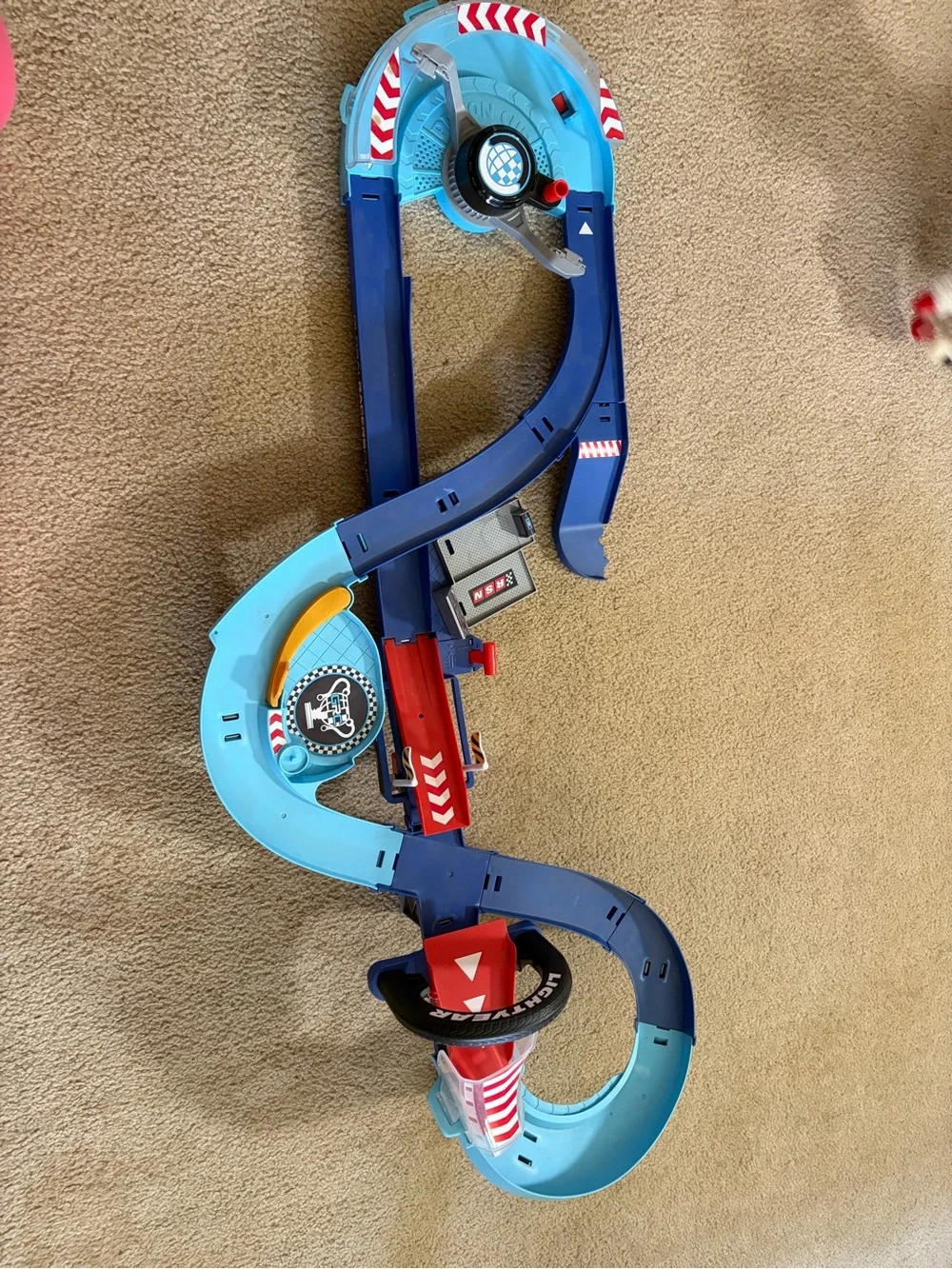 Disney Pixar Cars Piston Cup Speed Way & Global Racer Cup Jumping Raceway Tracks